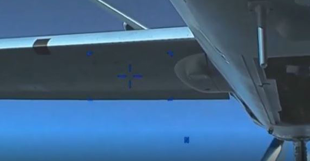 ¡EN VÍDEO! Así fue el choque entre avión ruso y el dron de Estados