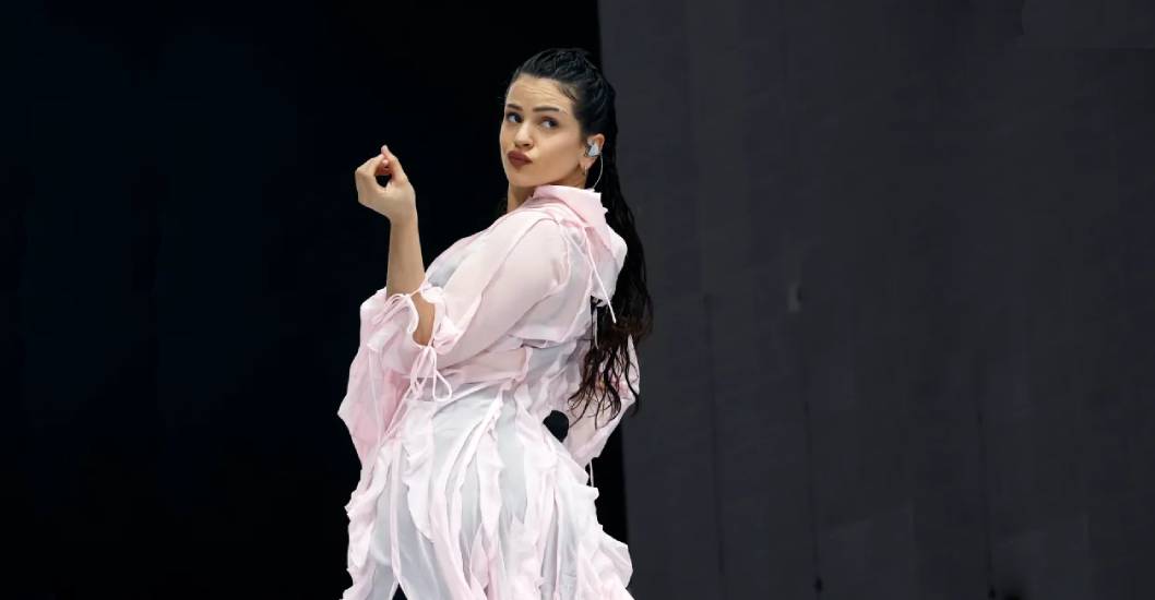 ¡SE LAS CANTÓ! Rosalía explota contra el rapero JC Reyes, que subió imágenes suyas, muy subidas de tono