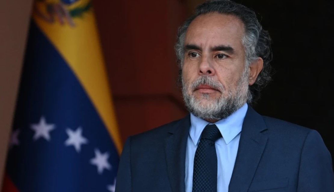 Tras Su Salida De La Embajada Estados Unidos Retiró La Visa Al