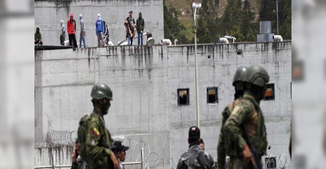 ¡violencia Tras Los Barrotes Continúa El Motín En Cárcel De Ecuador Con Policías Y Guardias 1892