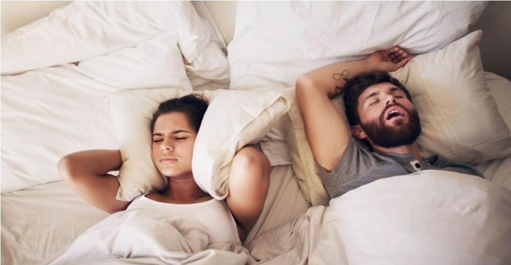 ¿TÚ Y TU PAREJA DUERMEN EN CAMAS O CUARTOS SEPARADOS? ¿Has oido hablar del ‘Sleep Divorce’? || Entérate de qué se trata