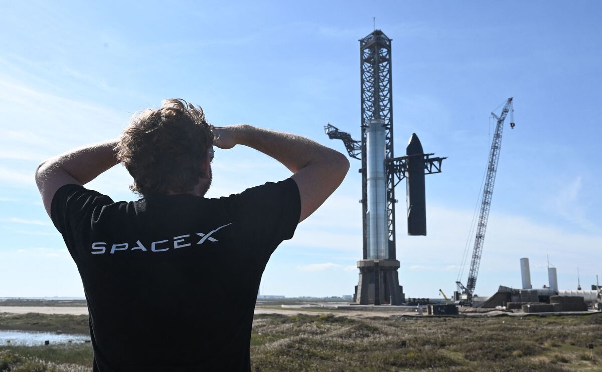 ¡PERCANCE EN LA MISIÓN! SpaceX confirma pérdida de cohete durante el reingreso a la Tierra