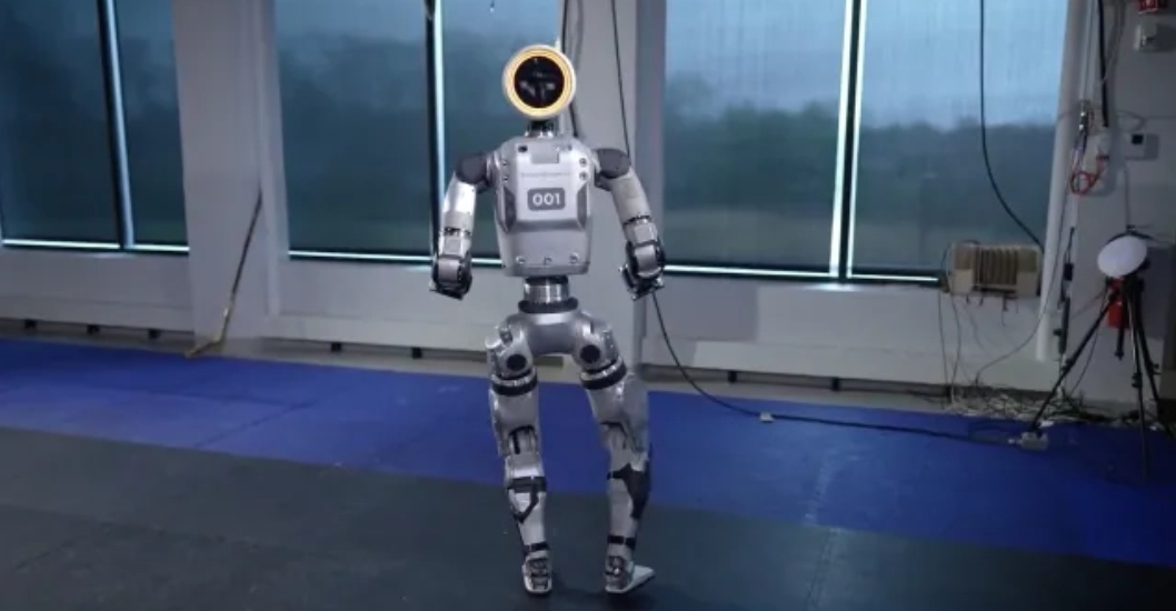 ¡PROTOTIPO MÁS AVANZADO! Boston Dynamics presenta su nuevo robot humanoide (Video)