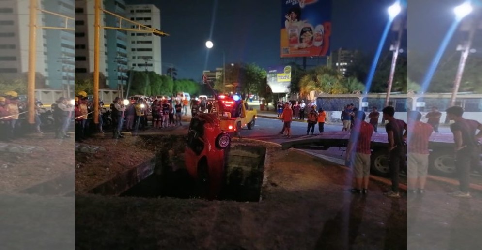¡TRAGEDIA EN EL CARDENALITO! Vehículo cae al fondo del Dren X en el este de Barquisimeto