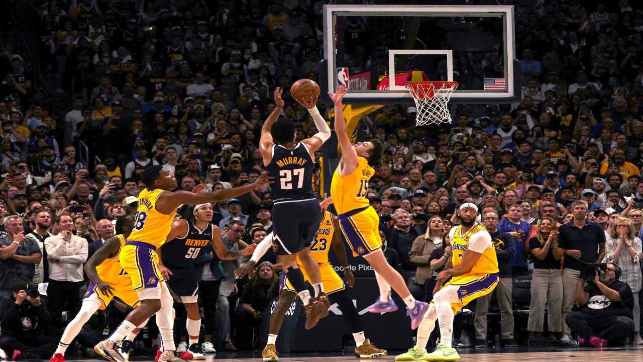 ¡EN EL ÚLTIMO SUSPIRO! Jamal Murray fulminó las aspiraciones de los Lakers