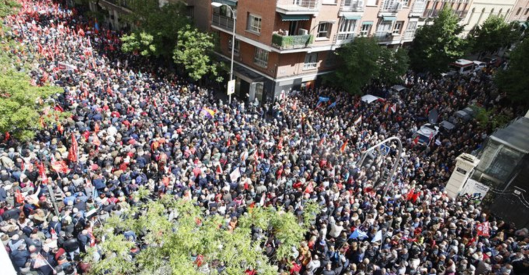 ¡LIDER DEL GOBIERNO ESPAÑOL! Miles de personas expresan su apoyo a Pedro Sánchez en Madrid