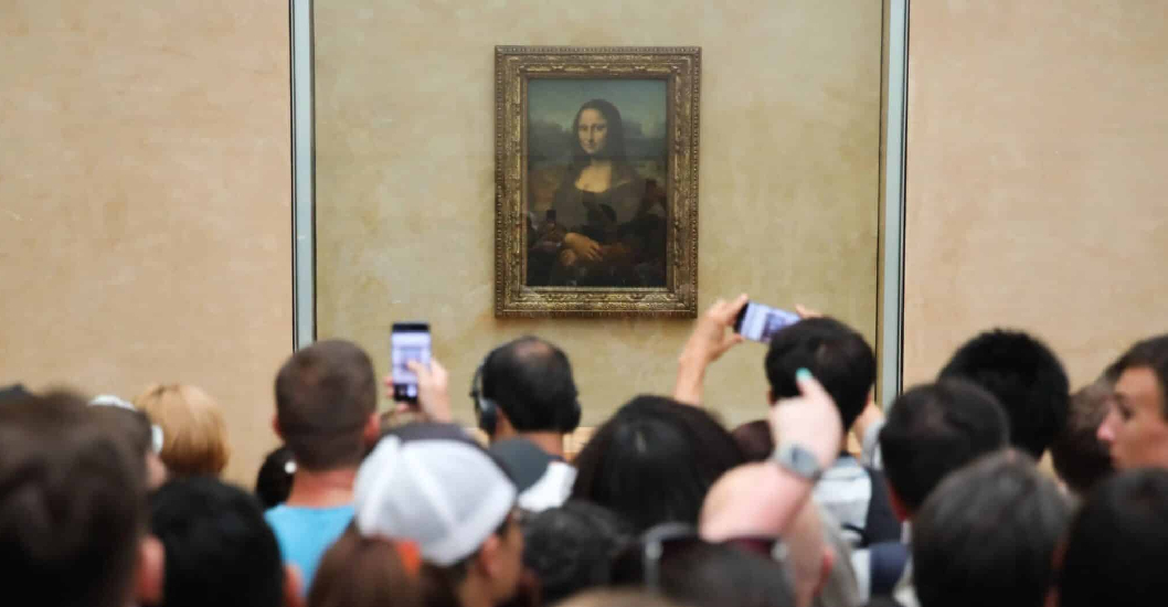 ¡EN ANÁLISIS CON EL MINISTERIO DE CULTURA! El Louvre estudia poner «La Gioconda» en una sala separada ante las visitas masivas