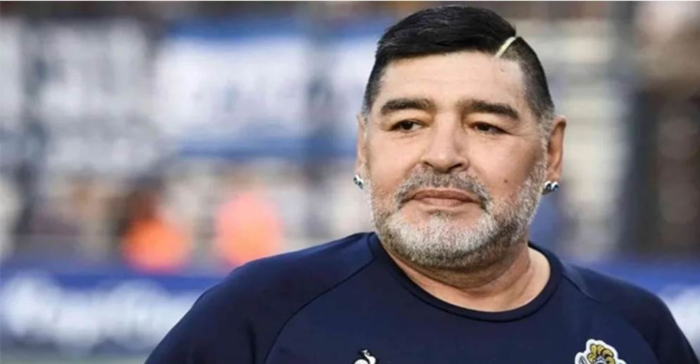 ¡TRASLADO DE SU CUERPO A UN MAUSOLEO! Piden hijos del ídolo argentino Diego Maradona