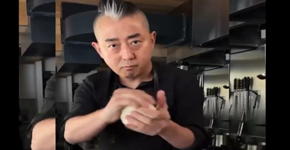 ¡EL FENÓMENO VIRAL! Chef asiático revoluciona las redes con sus increíbles arepas venezolanas || Video