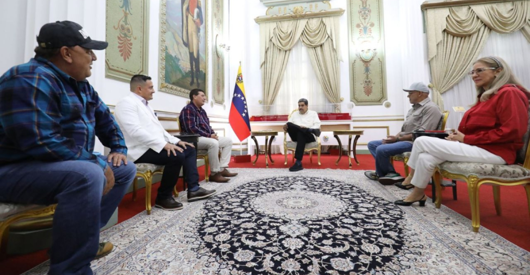 ¡DE PEDRAZA Y OBISPOS! Maduro sostuvo reunión con alcaldes opositores de Barinas