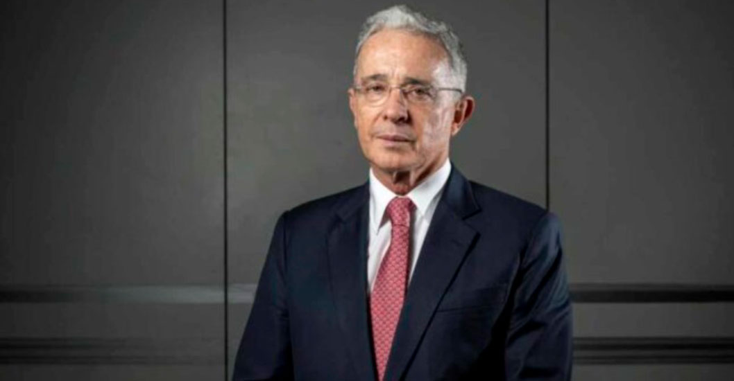 ¡ALEGAN VULNERACIÓN DE DERECHOS! Defensa de Álvaro Uribe interpone tutela contra orden de detención domiciliaria