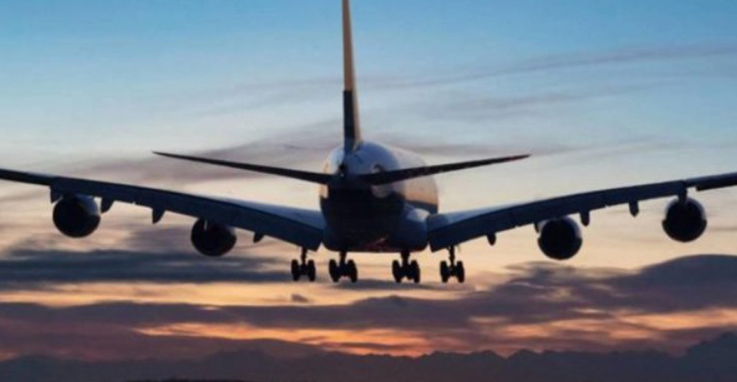 ¡VUELOS NACIONALES DISMINUYEN! ALAV: Tráfico aéreo internacional subió 13,4% entre mayo y septiembre hasta 178 vuelos semanales