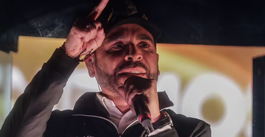 ¡PRESIDENCIALES EN COLOMBIA! Tribunal ordena retirar propaganda de De la Espriella por uso de símbolos patrios