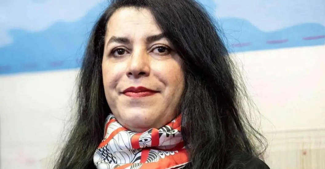 ¡NO SOPORTÓ EL FALLECIMIENTO DE SU ESPOSO! Muere «de tristeza» Marjane Satrapi reconocida artista francoiraní 