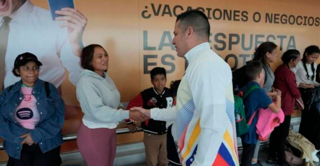 ¡RETORNO SEGURO! Gran Misión Vuelta a la Patria: Arriban a Maiquetía 158 venezolanos procedentes de México