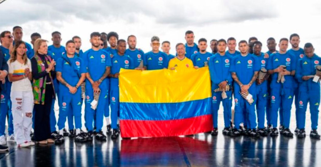 ¡FEDERACIÓN PIDE UNIDAD A TODO EL PAÍS! Selección de Colombia denuncia «asedio» contra sus futbolistas tras polémico acto con el presidente Gustavo Petro