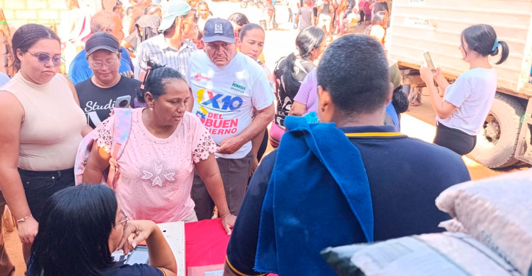 ¡MÁS DE 1.000 FAMILIAS FAVORECIDAS! Con despliegue de Bodegas Móviles en Francisco Eugenio Bustamante y Luis Hurtado Higuera