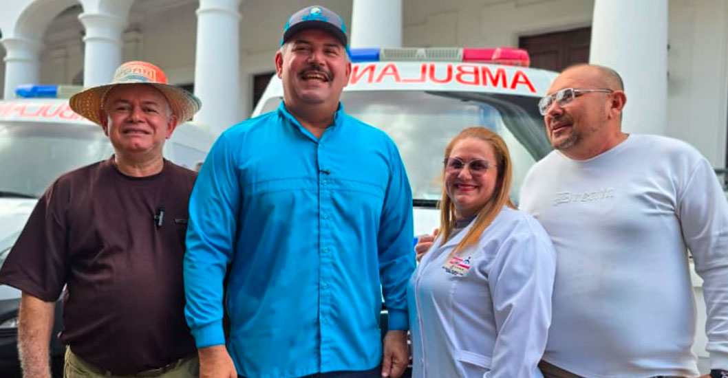 ¡AVANCES EN SALUD! Gobernador Caldera entrega ambulancias y mejora infraestructura hospitalaria en Zulia