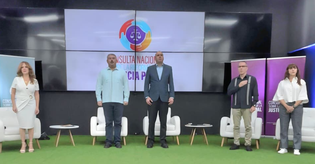¡JUNTO A LA DEFENSORA DEL PUEBLO! Fiscal general de la República, Larry Devoe, visitó el Zulia para la Consulta Nacional sobre la Reforma de la Justicia Penal
