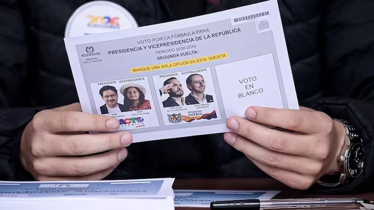 ¡ALERTA ELECTORAL! Petro denuncia boletas premarcadas a favor del candidato Abelardo de la Espriella
