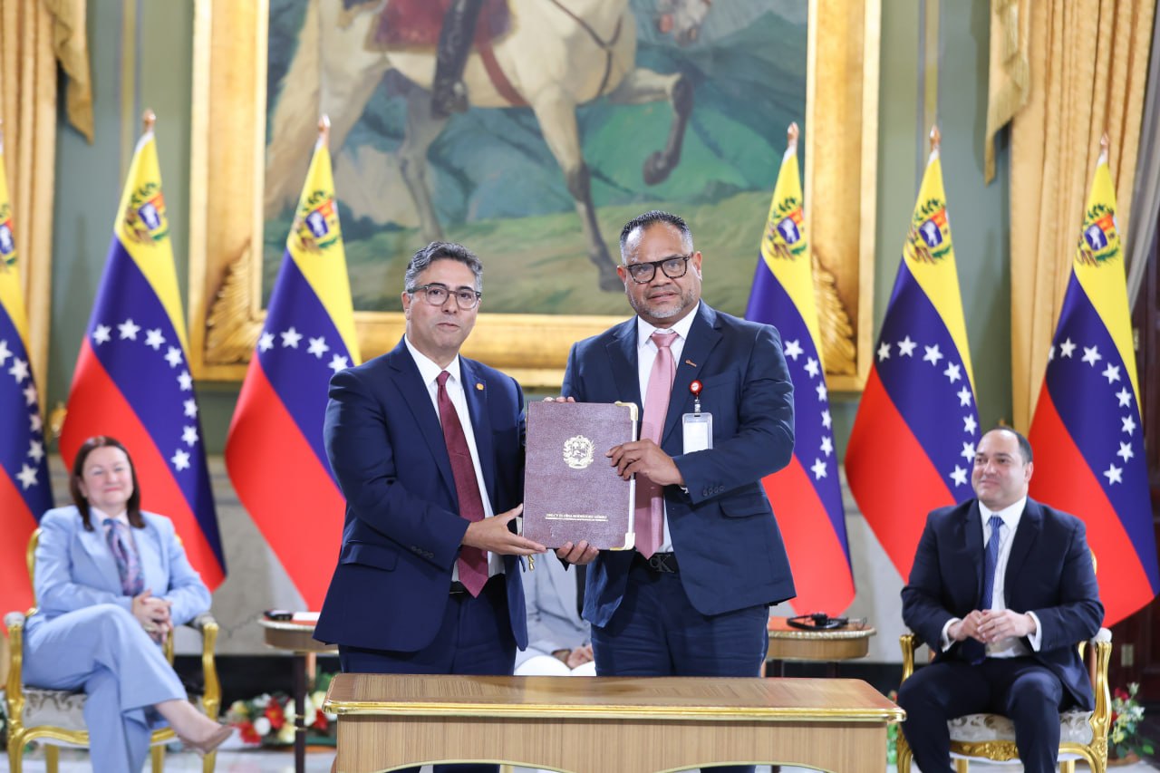 ¡VENEZUELA OTORGA LICENCIA A SHELL! Para el desarrollo y explotación del campo Loran