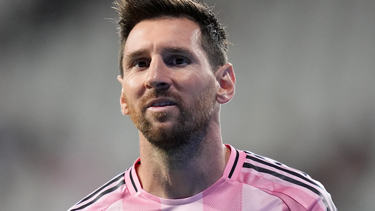 ¡POR SU TRAYECTORIA DEPORTIVA Y SU LABOR FUERA DEL CAMPO! Lionel Messi es galardonado con el premio Princesa de Asturias de los Deportes