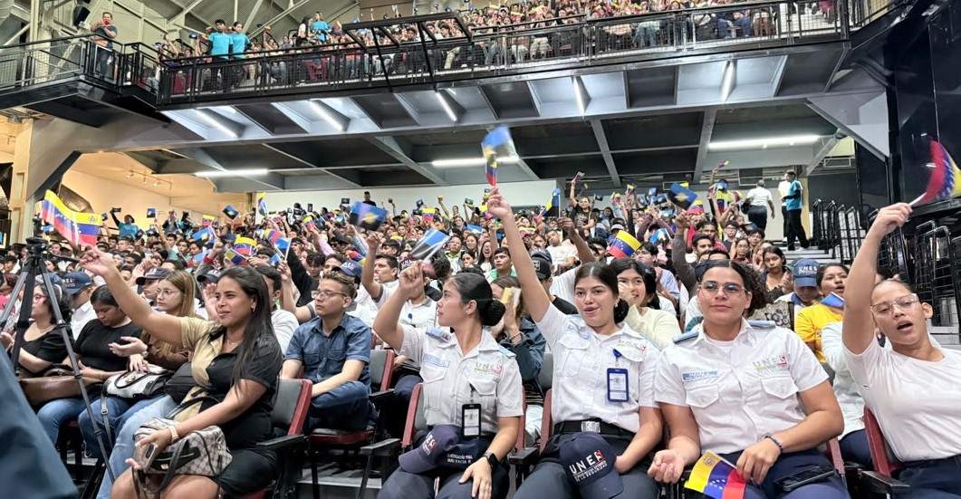¡NUEVA ERA UNIVERSITARIA! Gobernación del Zulia entrega 1.000 nuevas becas JEL para universidades públicas desde el CAMLB