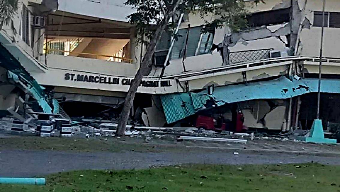 ¡CONTINÚAN LABORES DE RESCATE! Aumentó a 55 la cifra de muertos por terremoto en Filipinas