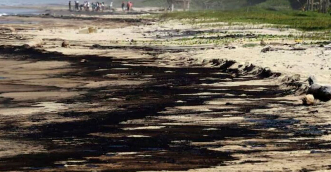 ¡INICIAN INVESTIGACIÓN! Trinidad y Tobago activa drones y embarcaciones tras denuncia de derrame petrolero en Venezuela