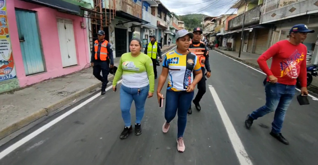 ¡MEJORAMIENTO VIAL EN ZONA MERIDEÑA! Plan de Asfaltado en Obispo Ramos de Lora Alcanza las 670 Toneladas