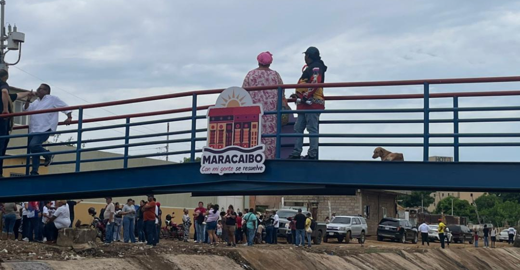 ¡AVANZAN OBRAS EN EL PUENTE 23 DE MARZO! Alcalde Di Martino impulsa restauración en Idelfonso Vásquez para mejorar la infraestructura local
