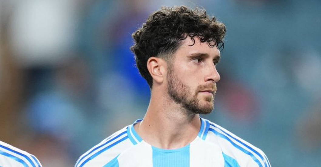 ¡REFUERZO DE ÚLTIMA HORA! Marcos Senesi se suma a la lista de Argentina para el Mundial 2026