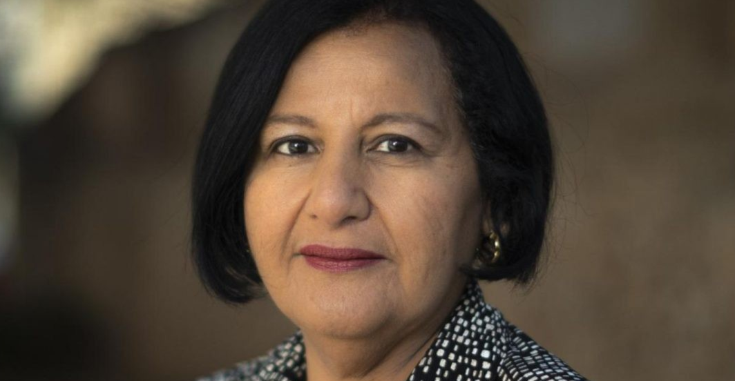 ¡SEGUIRÁ TRABAJANDO! Dinorah Figuera vuelve a salir de Venezuela