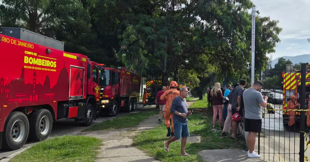 ¡PERITOS AERONÁUTICOS INDAGAN LAS CAUSAS! El choque de dos helicópteros en Río de Janeiro deja seis personas muertas