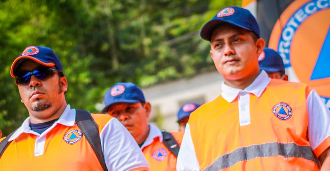 ¡MIENTRAS HAYA LABORES DE RESCATE! Equipos salvadoreños seguirán en Venezuela