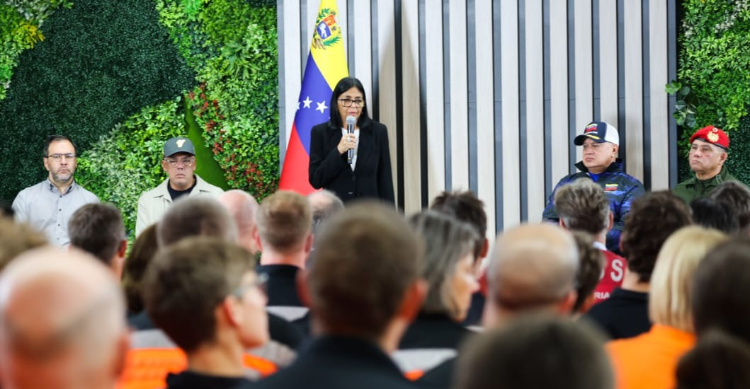 ¡HÉROES! Presidenta (E) Delcy Rodríguez condecora a rescatistas de Italia y Suiza por su labor tras terremotos en Venezuela