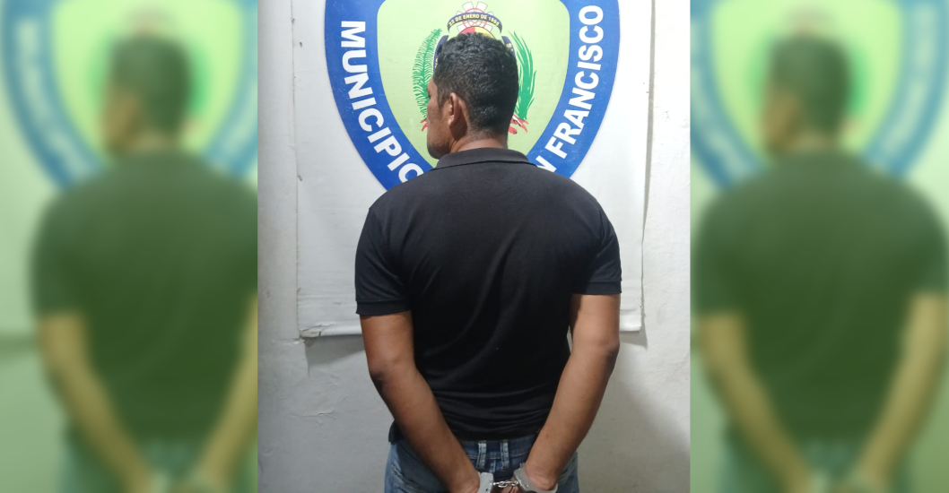 ¡CAUSÓ LESIONES Y ATAQUE VERBAL! Polisur detiene a hombre por violencia de género en la parroquia Domitila Flores