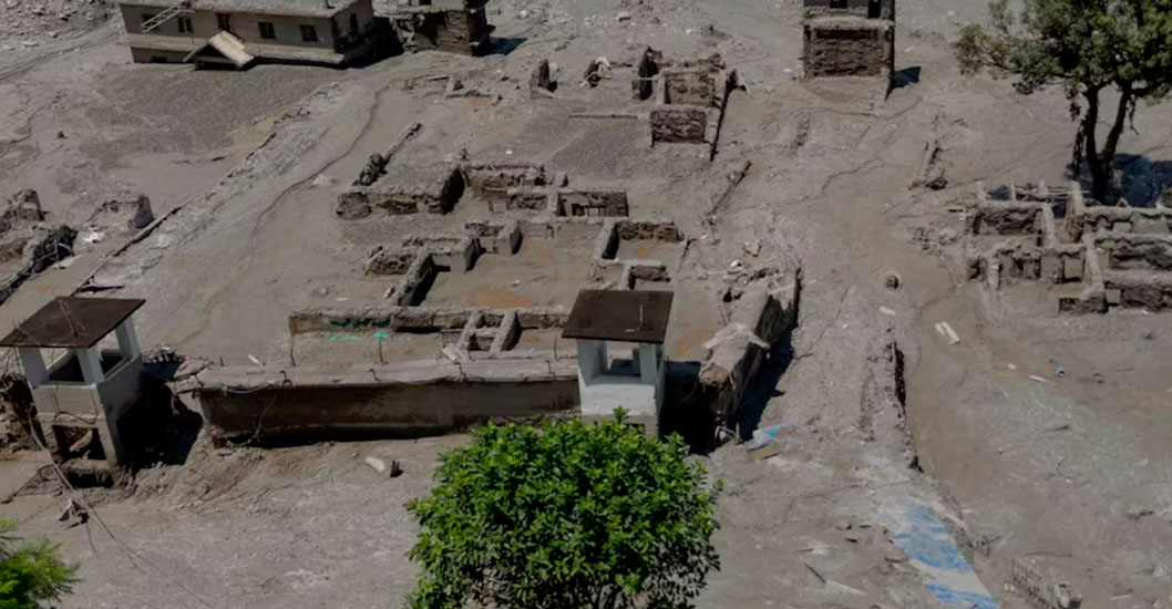 ¡DEVASTACIÓN EN NEPAL! Asciende a 579 la cifra de muertos tras trágica riada en la frontera con el Tíbet
