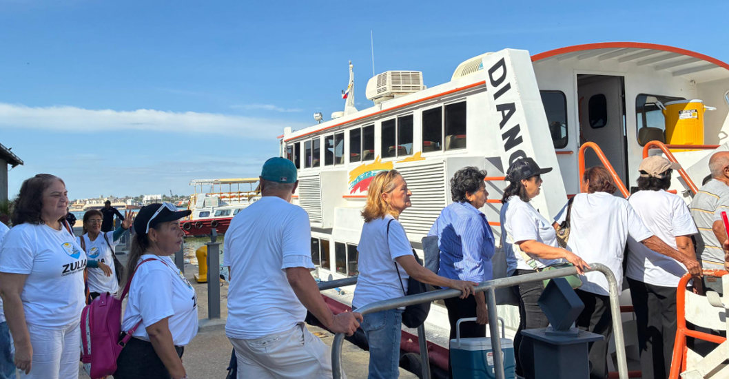 ¡GERO TURISMO EN EL ZULIA! Más de 120 adultos mayores disfrutan de paseo lacustre por el Lago de Maracaibo