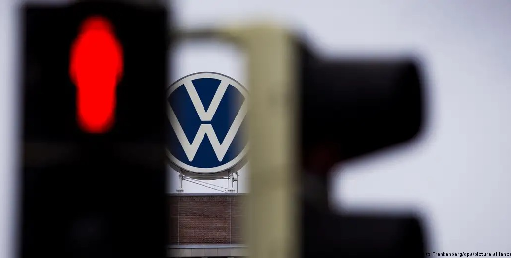 ¡PROBLEMAS EN LA DIRECCIÓN! VW y Audi piden retirar 2,16 millones de autos en el mundo