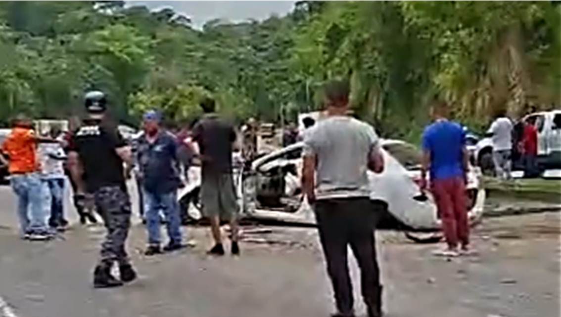 ¡HERIDO EXCOORDINADOR DEL TRUJILLANOS FC! Casi se mata en aparatoso accidente al desbaratársele todo el tren delantero || Detalles+Video