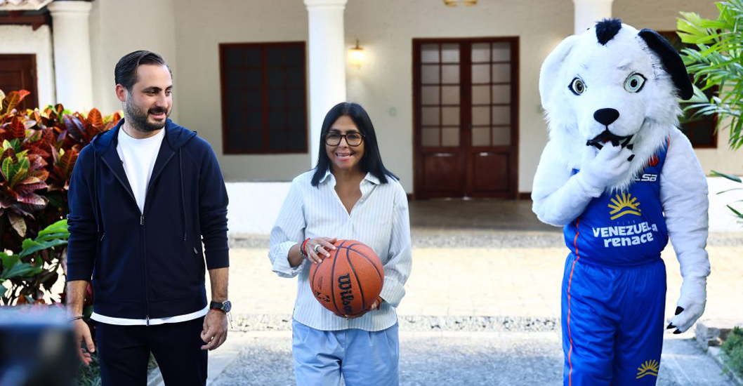 ¡BALONCESTO 100% CRIOLLO! Delcy Rodríguez inaugura la Liga Superior «Venezuela Renace»