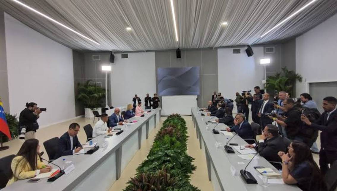 ¡EXPECATIVAS POR SEGUNDO ENCUENTRO GOBIERNO-ASAMBLEA 2015! ¿Qué acordaron en la primera jornada de trabajo? || Este jueves se vuelven a ver las caras