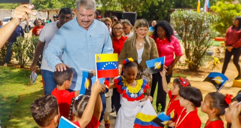¡MÁS DE 200 NIÑOS ESTRENAN INSTALACIONES! Gobernador Luis Caldera reinaugura el CEI General Rafael Urdaneta en La Chamarreta