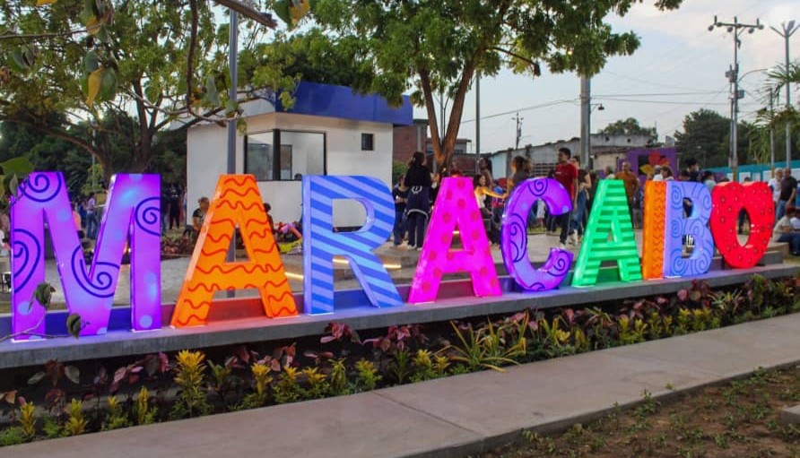 ¡PARROQUIA FRANCISCO BUSTAMANTE!  Alcaldía de Maracaibo eliminó un basurero y construyó la Plaza Nelly Contreras