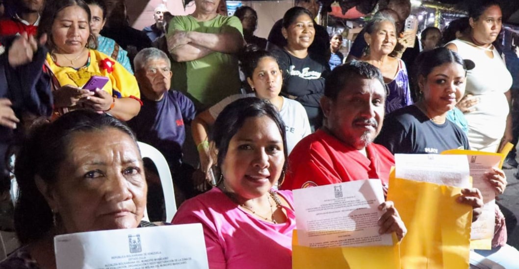¡LUEGO DE 8 AÑOS EN MERCADOS TEMPORALES! Comerciantes de La Curva de Molina: «Di Martino reivindicó nuestra labor’