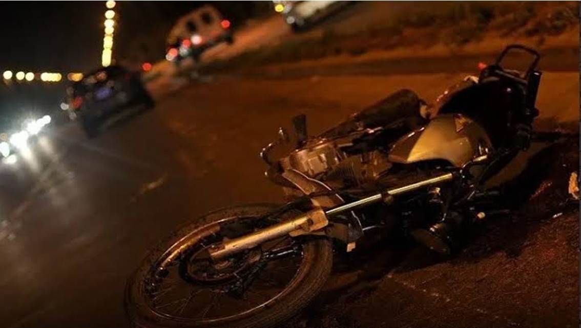 ¡SE MATA MOTORIZADO EN LA CIRCUNVALACIÓN DOS! Tras perder el control se estrella y pierde la vida instantáneamente || Video
