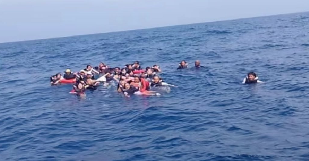 ¡EMERGENCIA EN EL CARIBE! Rescatan a 40 personas luego que bote volcó al oeste de Puerto Rico; hay varios desaparecidos