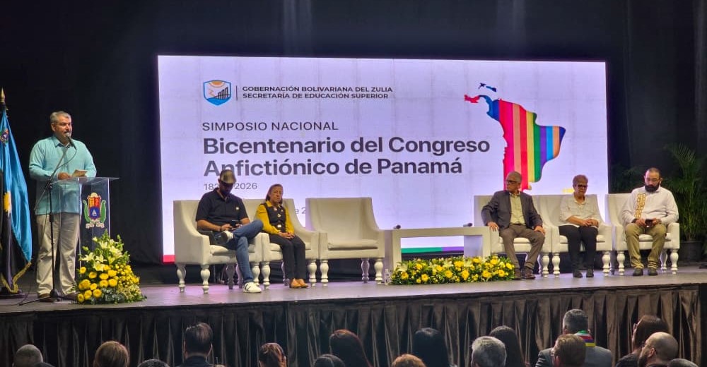 ¡ESPACIO PARA EL DEBATE! Gobernador Luis Caldera inaugura Simposio sobre Bicentenario del Congreso Anfictiónico