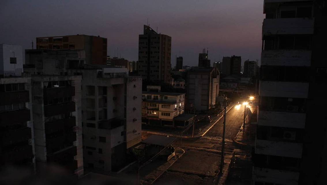 ¡ONCE HORAS SIN LUZ EN TIERRA NEGRA! Sectores exigen restitución del servicio eléctrico tras racionamiento excesivo